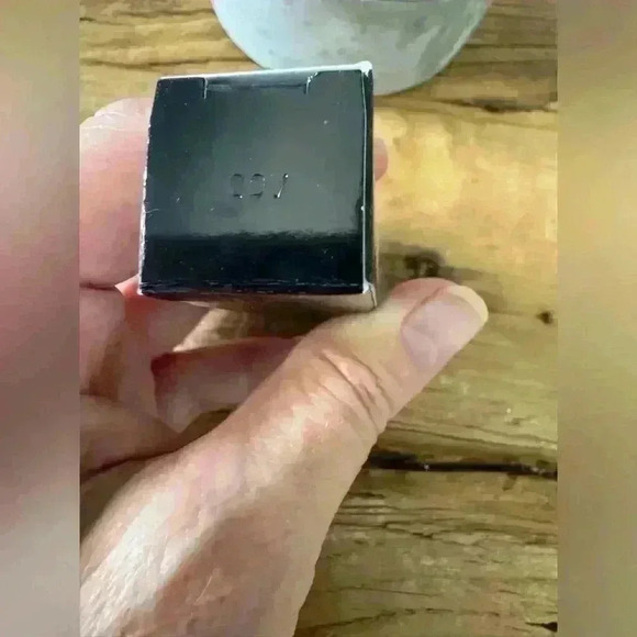 🌸🌸Host Pick🌸🌸Bobbi Brown Luxe Lipstick ~ Brownstone (114) ~NEW in box! - Picture 8 of 13